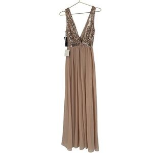 Lulus Elegant Encounter Gold Sequin Maxi Dress Size XS NWT.